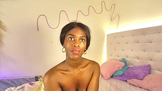 tatixxxvega's cam snapshot