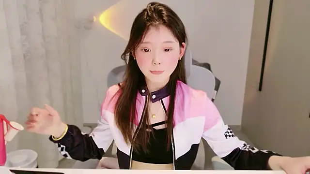 yang-yang-yang's cam snapshot