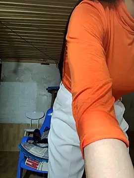 Basanis68's cam snapshot