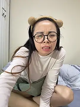 chick-888's cam snapshot