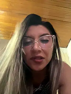 Isabella_Varella's cam snapshot