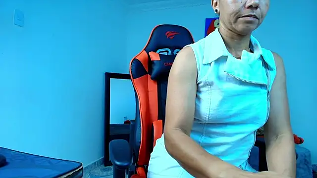 dulce_hotxx_'s cam snapshot