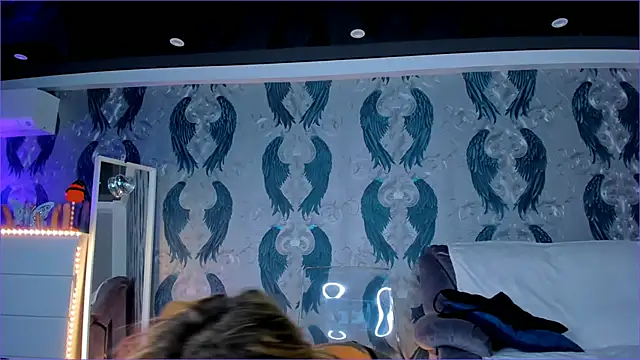 anneswhite's cam snapshot