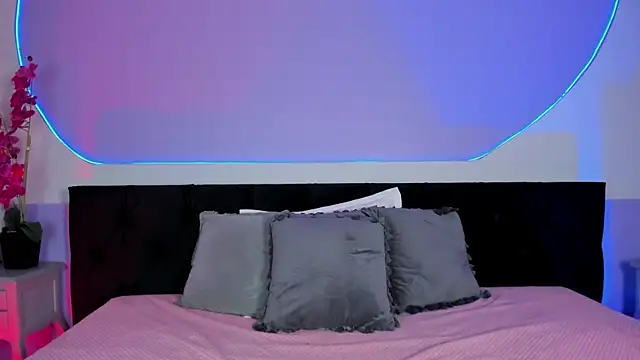 Julieta_Cortes__'s cam snapshot