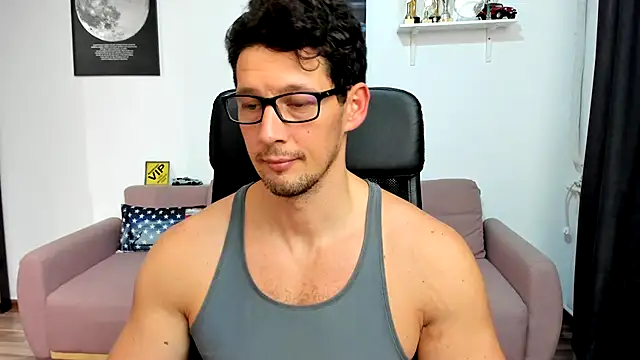 BrutusK08 live sex cam