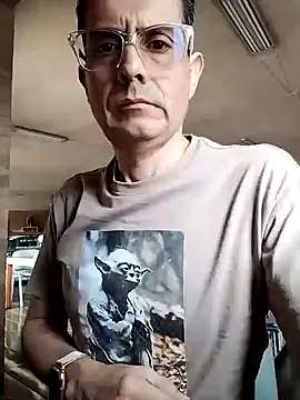 Fuegosutil's cam snapshot