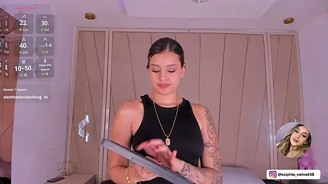 Sophie-velvet's cam snapshot