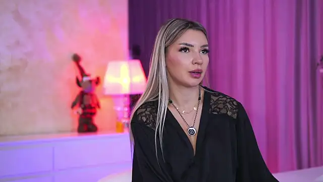 ArtTeasee's cam snapshot