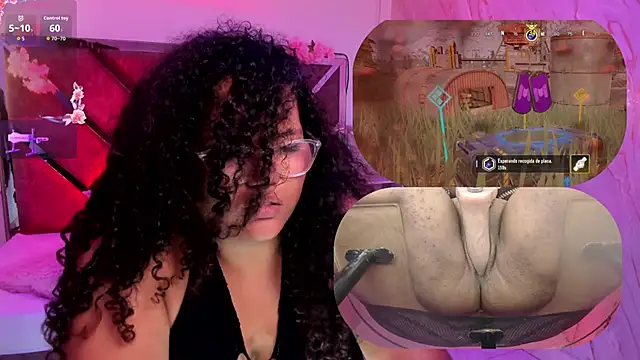 MhiaRey's cam snapshot