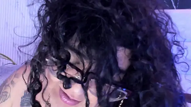 Reginavegaa's cam snapshot