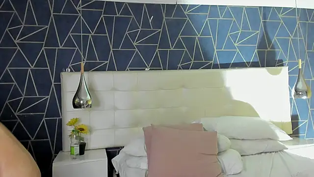 NicolaiKarav live sex cam