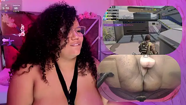 MhiaRey's cam snapshot