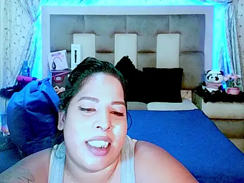 indiantopaz694u's cam snapshot