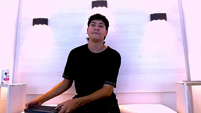 Jhojan_twink's cam snapshot