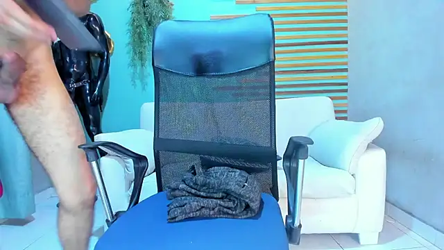 jharol_cardonaa's cam snapshot