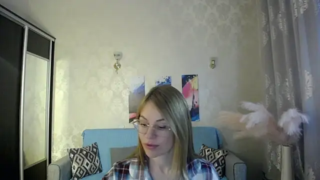 shy_hot_cat's cam snapshot