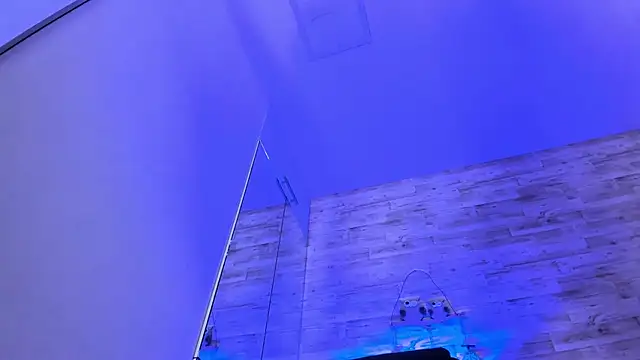 Emir_Ozan_ live sex cam