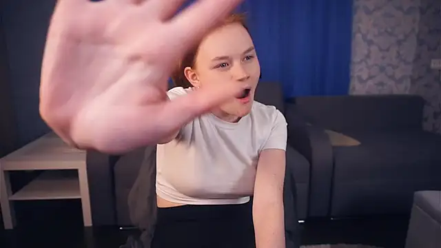 KarlynGow's cam snapshot