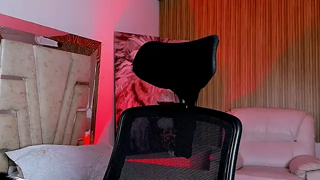 katemooss_'s cam snapshot