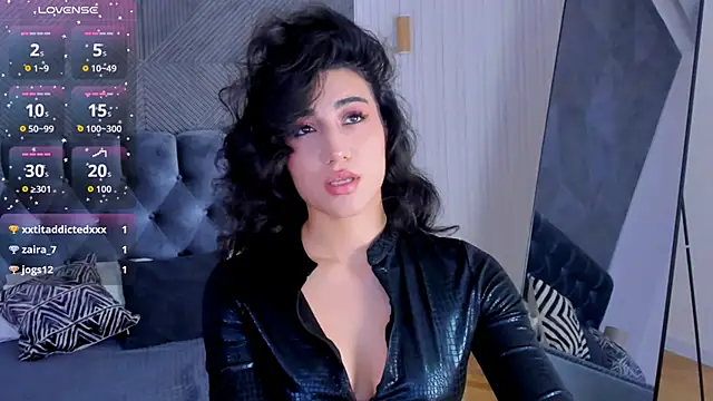 Maya_Rogerss's cam snapshot