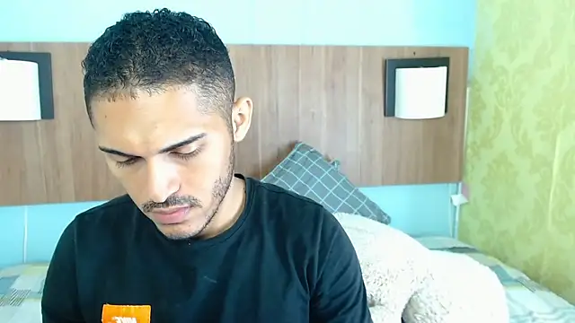 Derek_Storm_'s cam snapshot