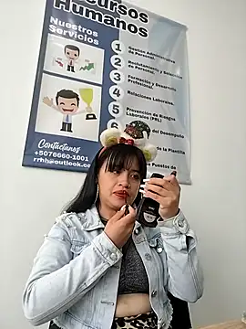 MILA__06's cam snapshot