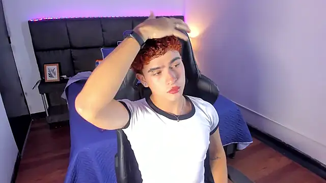 Aiiden_15's cam snapshot