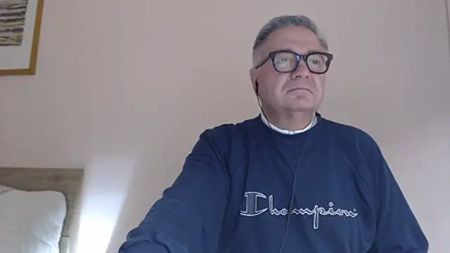 YOU6me's cam snapshot