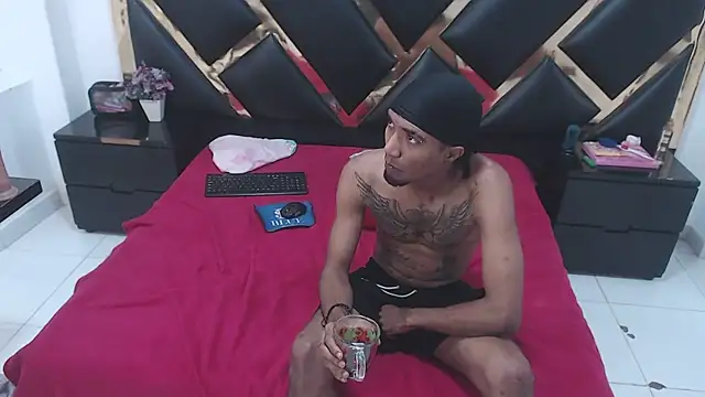 Caroyandy3 live sex cam