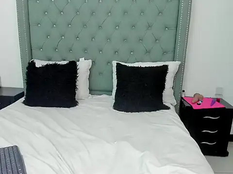 RubyStrong's cam snapshot