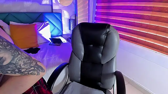 Antonela_vargas's cam snapshot