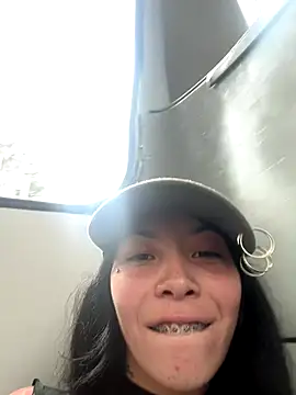 Moon_And_Sunn's cam snapshot