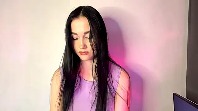 Beautyofnlka's cam snapshot