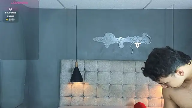 Horny_nick18 live sex cam