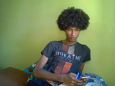 skinniyGabriel live sex cam