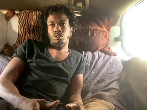 SlimeCrownzOut5 live sex cam