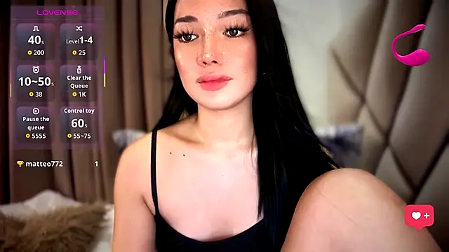 IvonnyBonita live sex cam