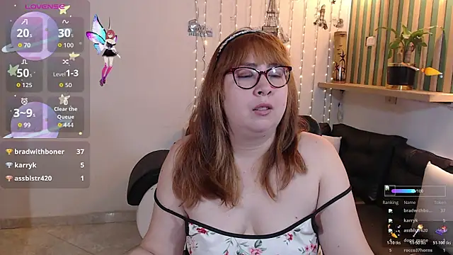 chloe_prg's cam snapshot