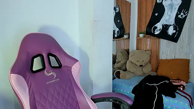 Alika01's cam snapshot