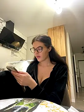 little_belucci's cam snapshot