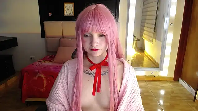 _Charlotte_Collins_'s cam snapshot