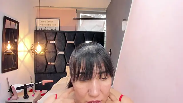 GiaFox_'s cam snapshot