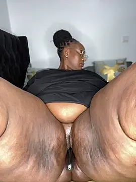 MsWhiteChocolatte's cam snapshot