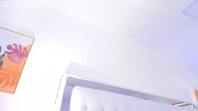 Chloe_evans__'s cam snapshot