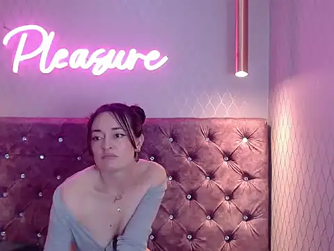 CataleyaDamourx's cam snapshot