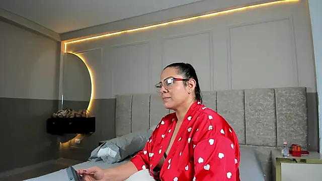 miia_pervert_'s cam snapshot