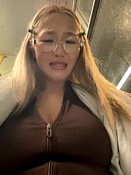 Aiko_Yumi live sex cam