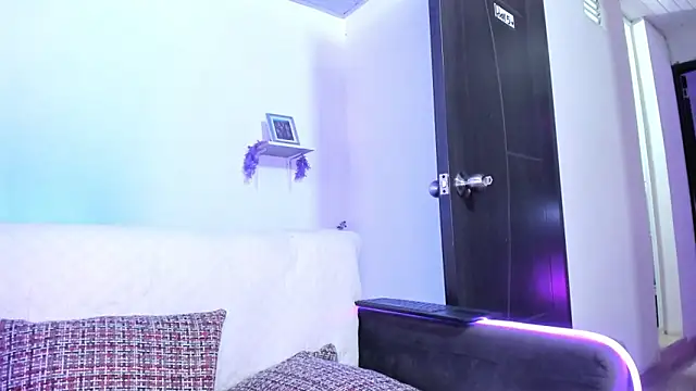 karlaaa__'s cam snapshot