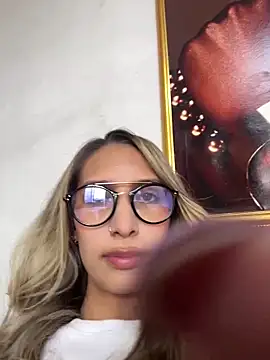 giselleestrella's cam snapshot