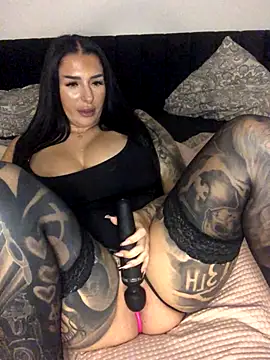 Mia-Bremer live sex cam